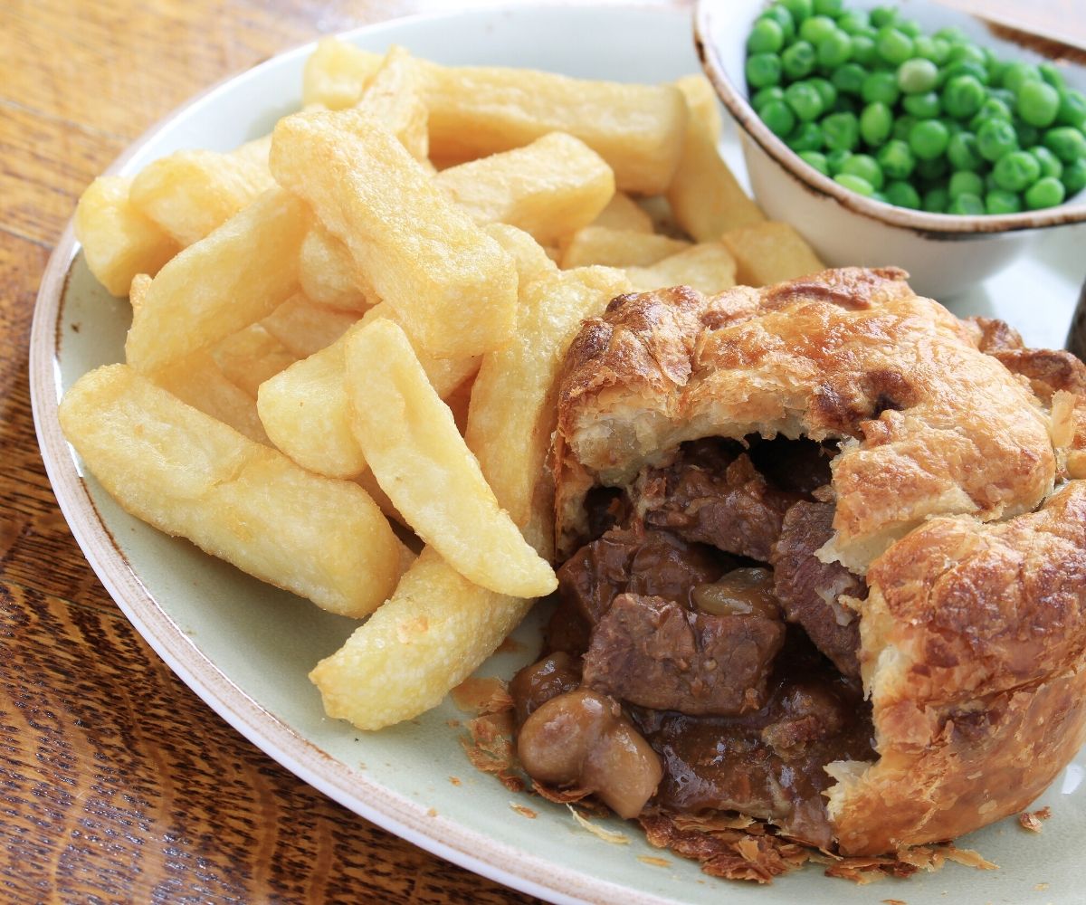 pukka pies 